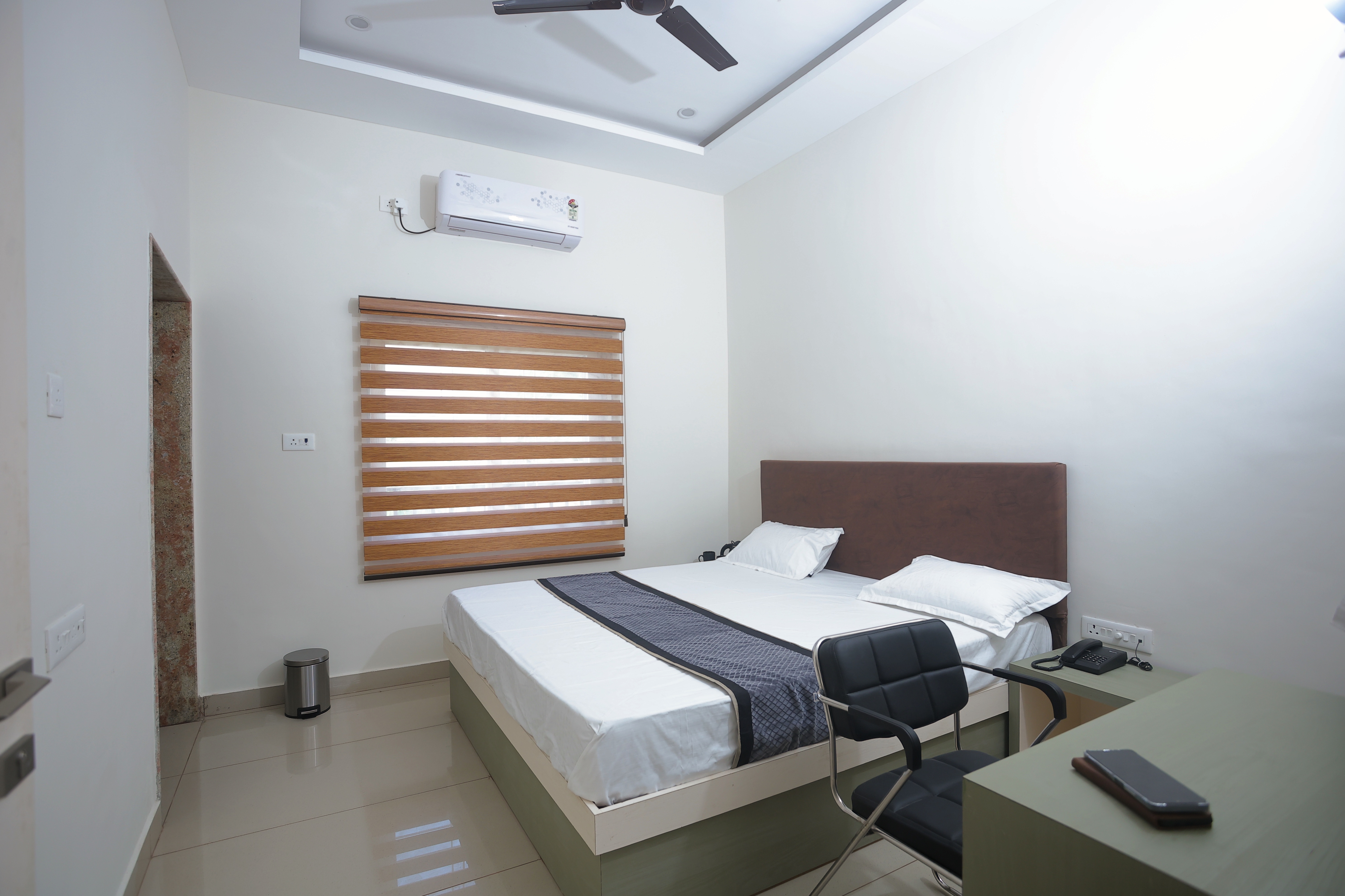 Deluxe Room – 2 Bed - Photo 1 at Hotel Prem Sadan near Pandokhar Sarkar Dham